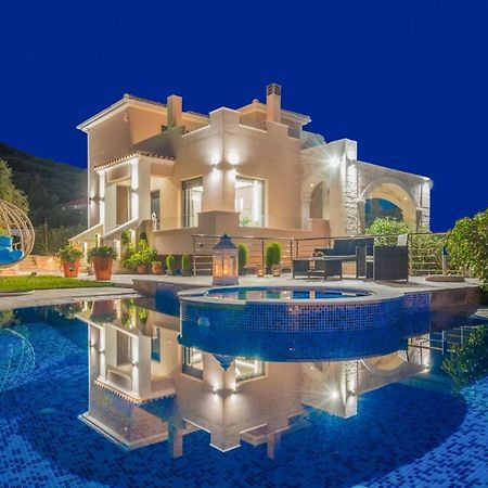 Romanza Luxury Villa Kalamákion Buitenkant foto