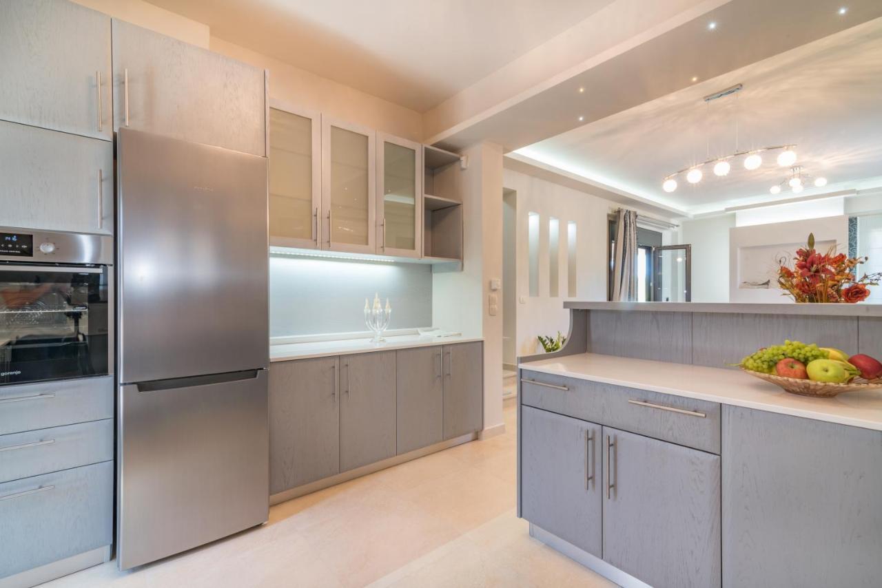 Romanza Luxury Villa Kalamákion Buitenkant foto