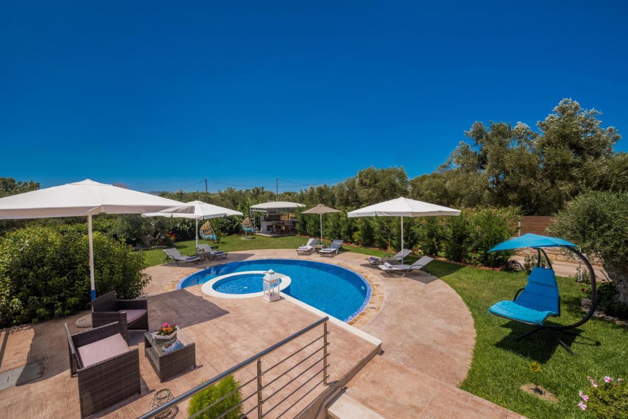 Romanza Luxury Villa Kalamákion Buitenkant foto